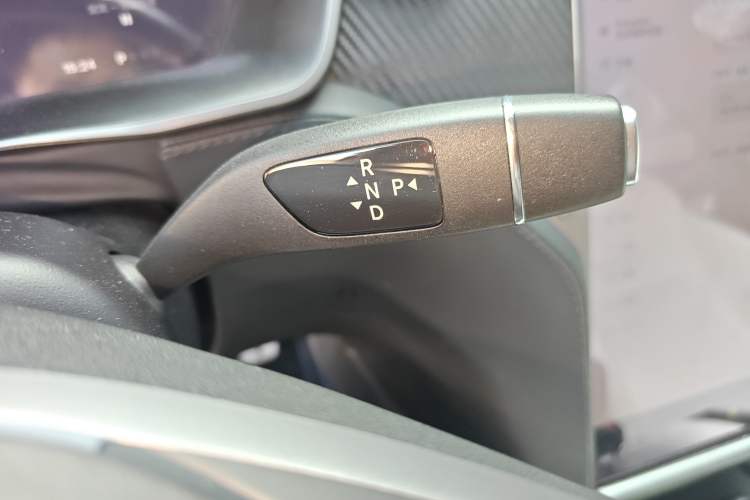 Used Tesla Model S 2019 Performance High-Performance Edition Gear Lever