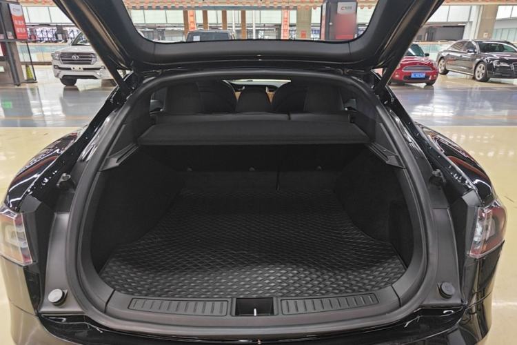 Used Tesla Model S 2019 Long-Range Version Trunk