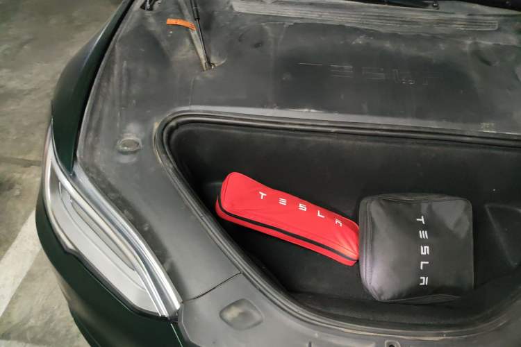 Used Tesla Model S 2019 Long-Range Version Engine Bay Right