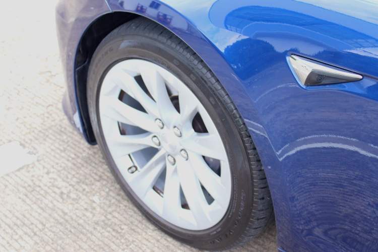 Used Tesla Model S 2019 Long-Range Version Exterior 9