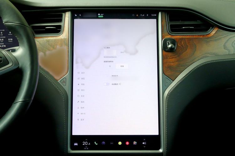 Used Tesla Model S 2019 Long-Range Version Interior 8