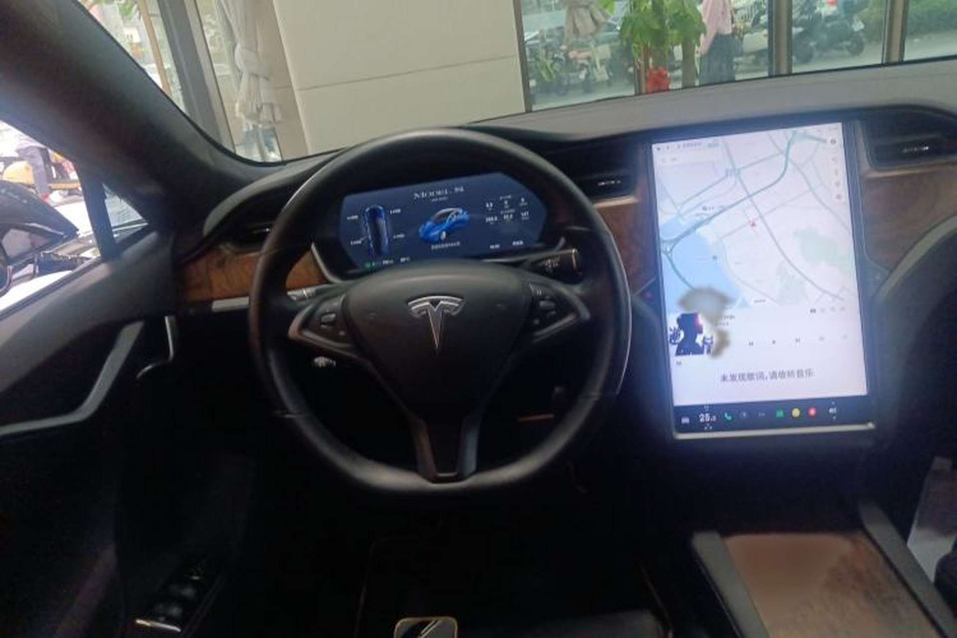 Used Tesla Model S 2019 Long-Range Version Steering Wheel