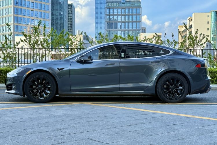 Used Tesla Model S 2019 Long-Range Version Exterior 3