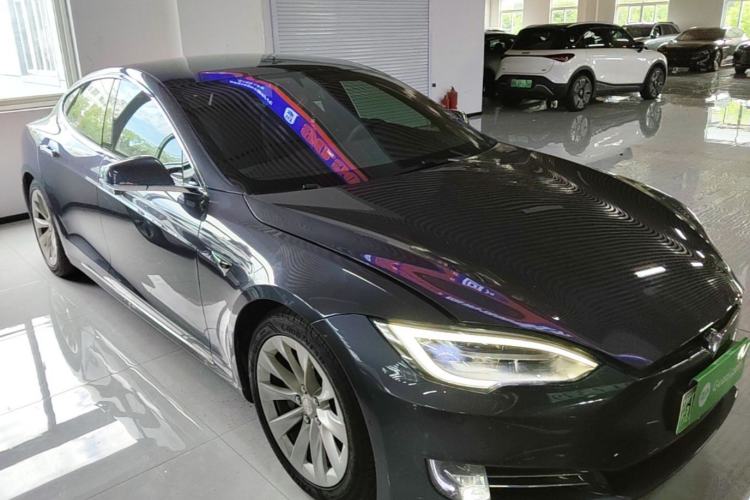 Used Tesla Model S 2019 Long-Range Version Front Right 45 Deg