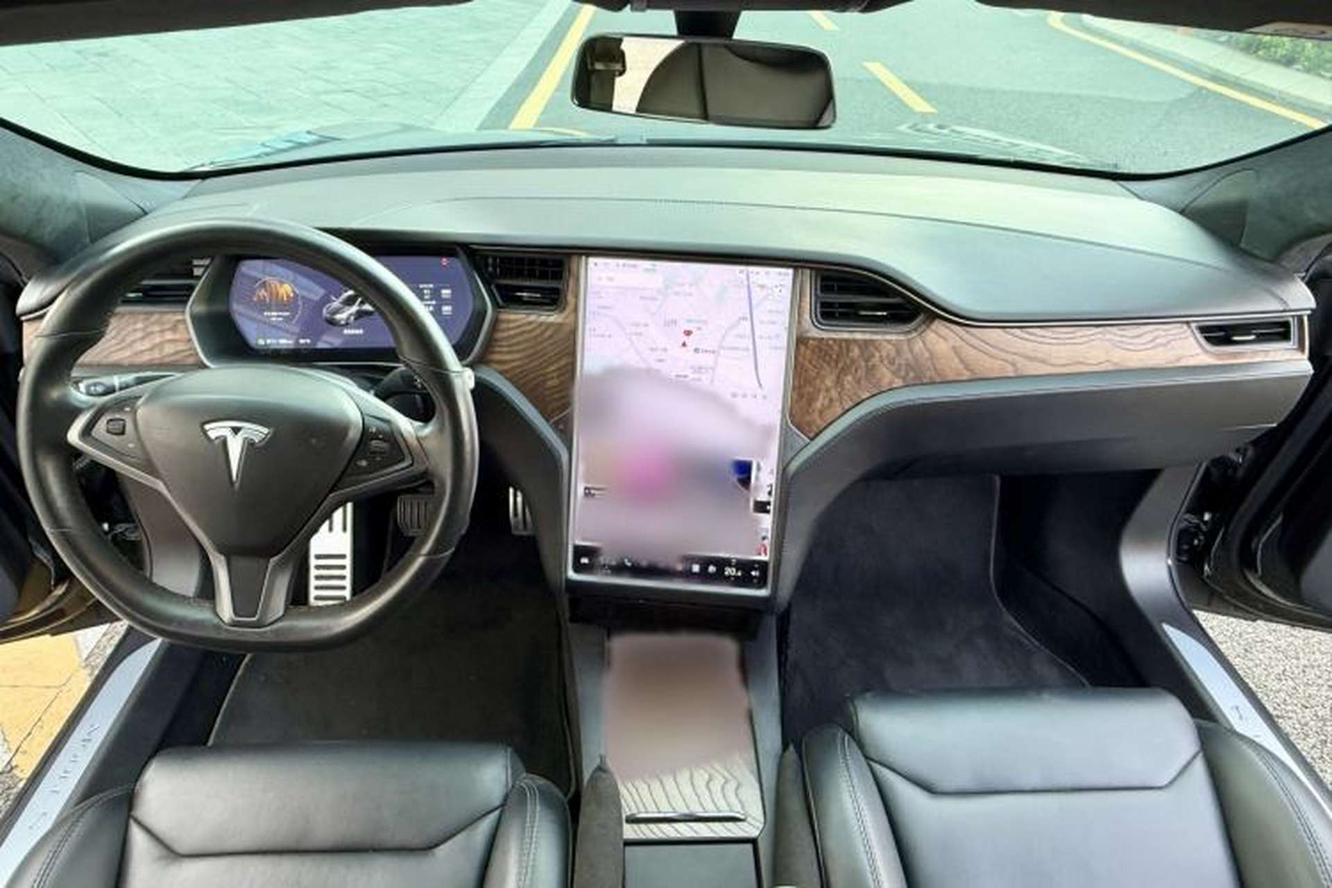 Used Tesla Model S 2019 Long-Range Version Interior 2