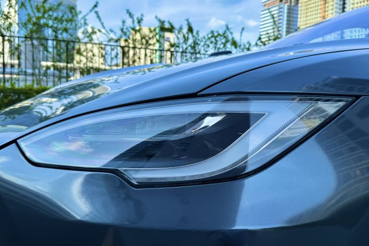 Used Tesla Model S 2019 Long-Range Version Left Front Headlight