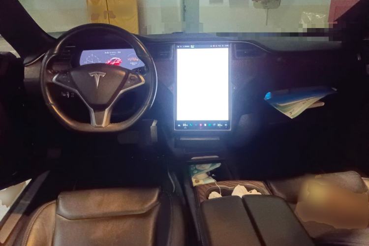 Used Tesla Model S 2019 Long-Range Version Center Console