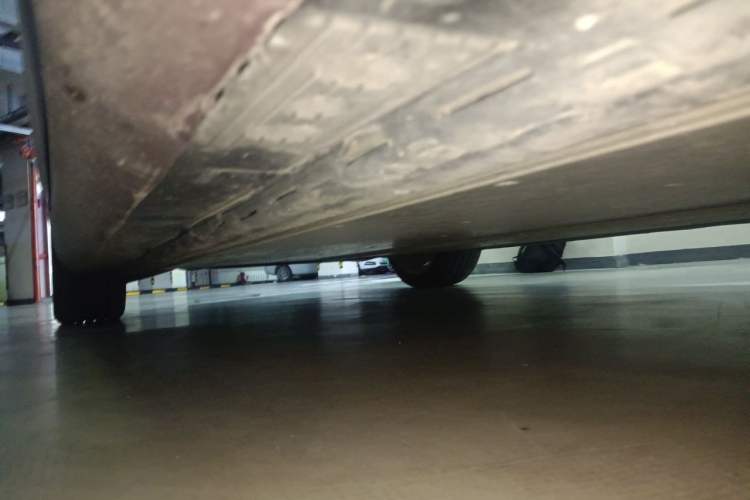 Used Tesla Model S 2019 Long-Range Version Chassis Front Right