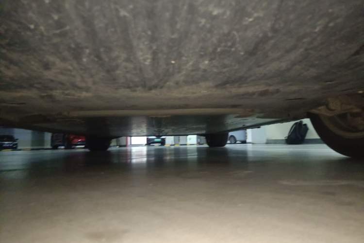 Used Tesla Model S 2019 Long-Range Version Chassis Front