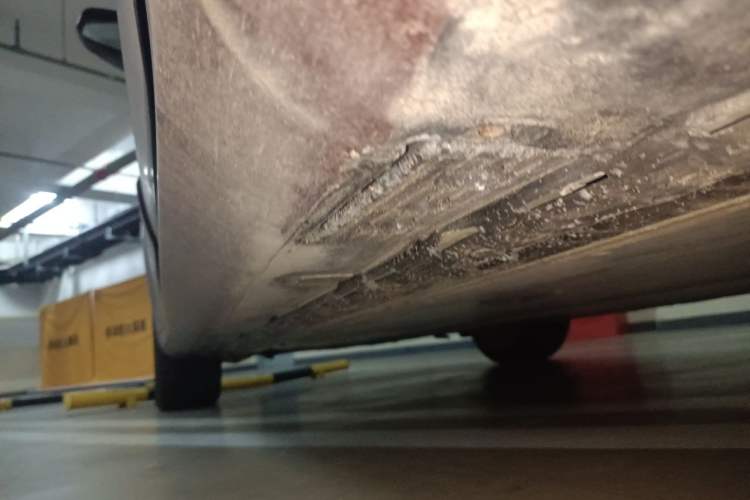 Used Tesla Model S 2019 Long-Range Version Chassis Rear Left