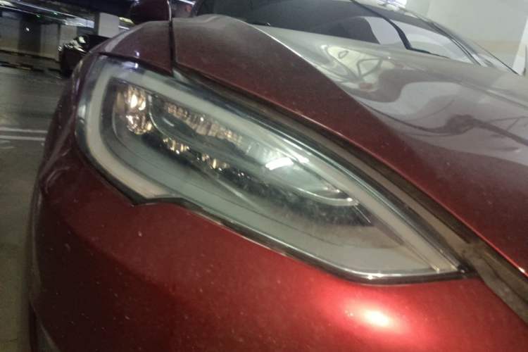 Used Tesla Model S 2019 Long-Range Version Right Front Headlight