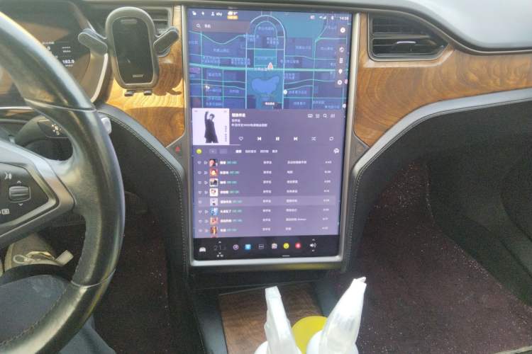Used Tesla Model S 2019 Long-Range Version Audio And AC Panel