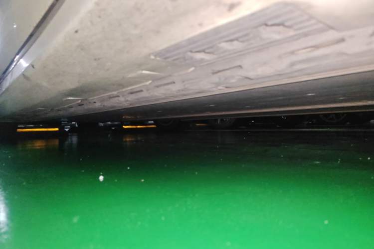 Used Tesla Model S 2019 Long-Range Version Chassis Front Right