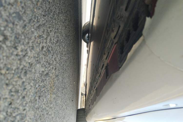 Used Tesla Model S 2019 Long-Range Version Chassis Rear Right