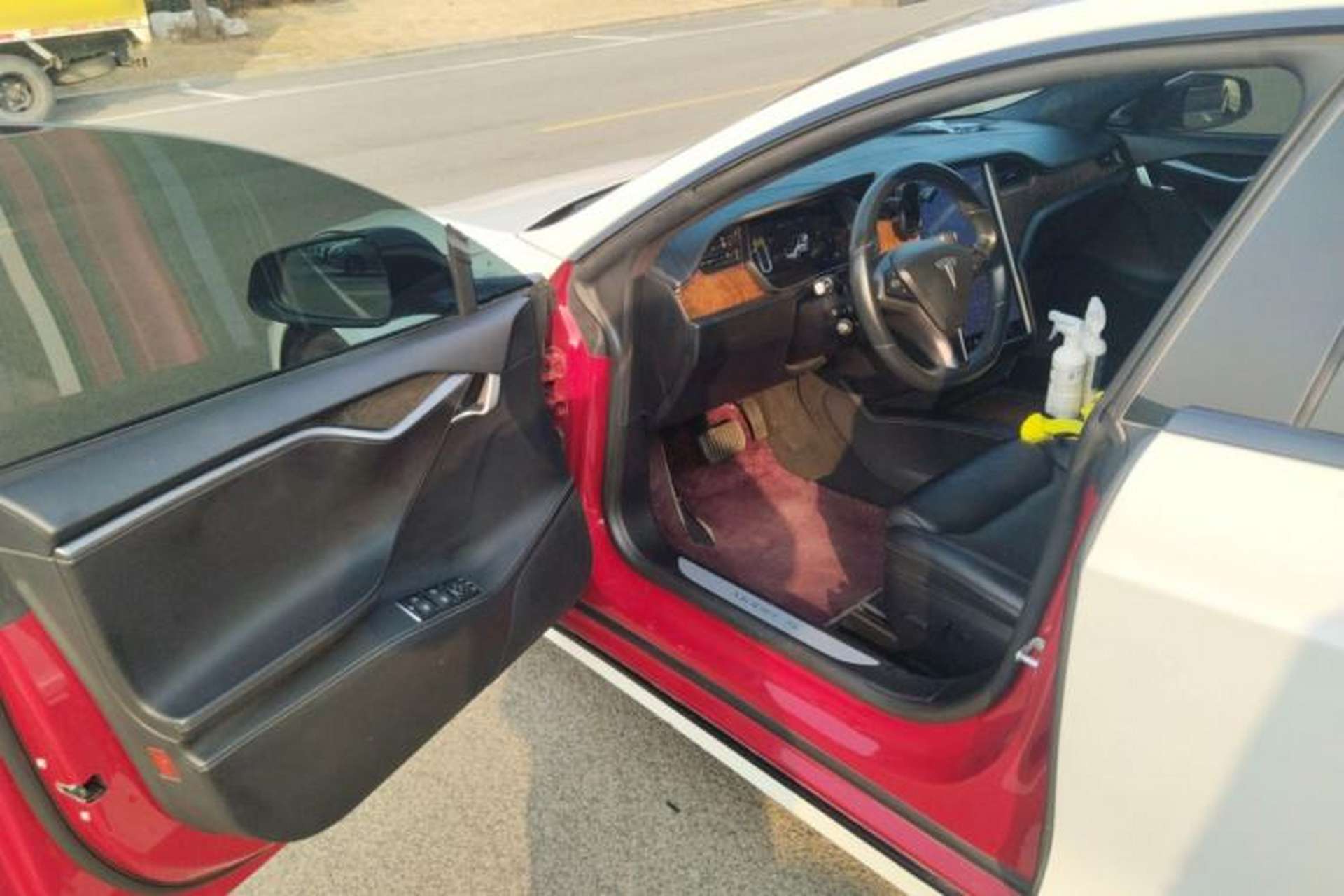 Used Tesla Model S 2019 Long-Range Version Driver Seat
