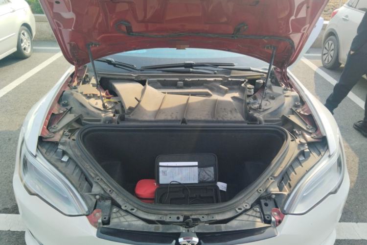 Used Tesla Model S 2019 Long-Range Version Engine Bay