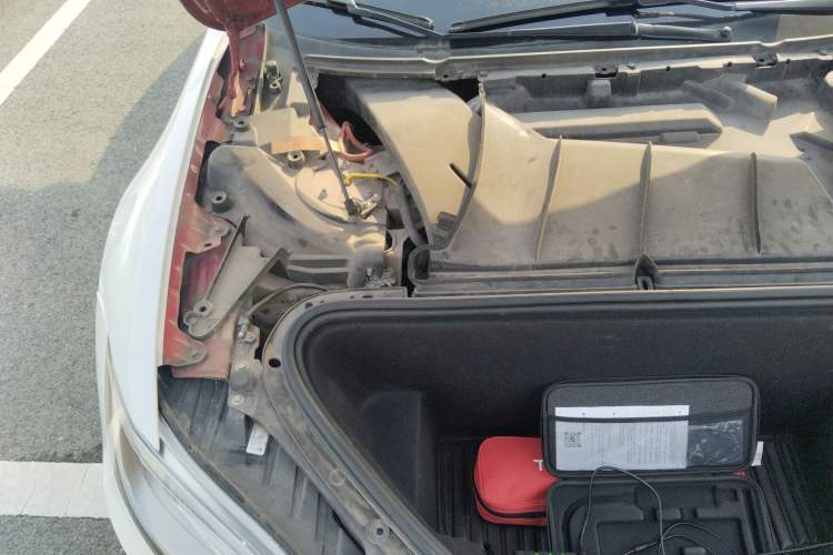 Used Tesla Model S 2019 Long-Range Version Engine Bay Right