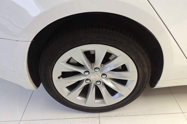 Used Tesla Model S 2019 Standard Range Version Exterior 4