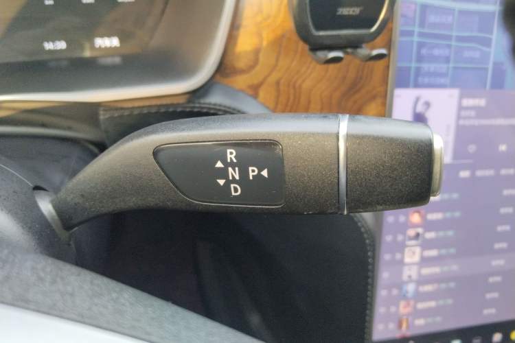 Used Tesla Model S 2019 Long-Range Version Gear Lever