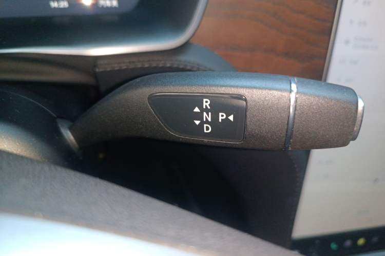 Used Tesla Model S 2019 Long-Range Version Gear Lever