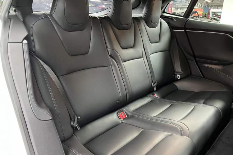 Used Tesla Model S 2019 Performance High-Performance Edition Interior 10