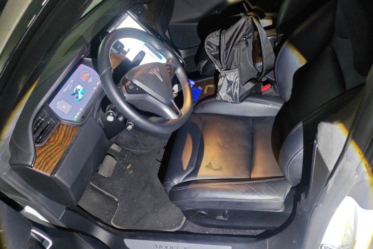 Used Tesla Model S 2019 Long-Range Version Left Front Seat