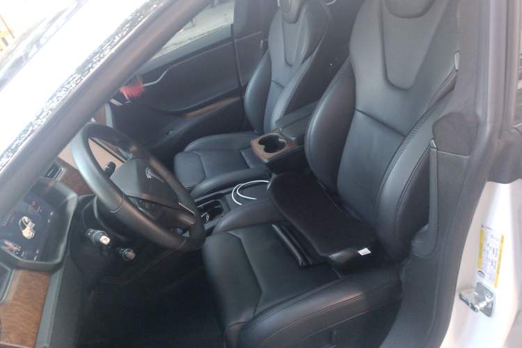 Used Tesla Model S 2019 Long-Range Version Left Front Seat