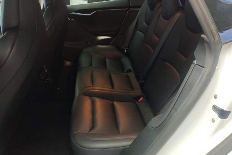 Used Tesla Model S 2019 Standard Range Version Left Rear Seat