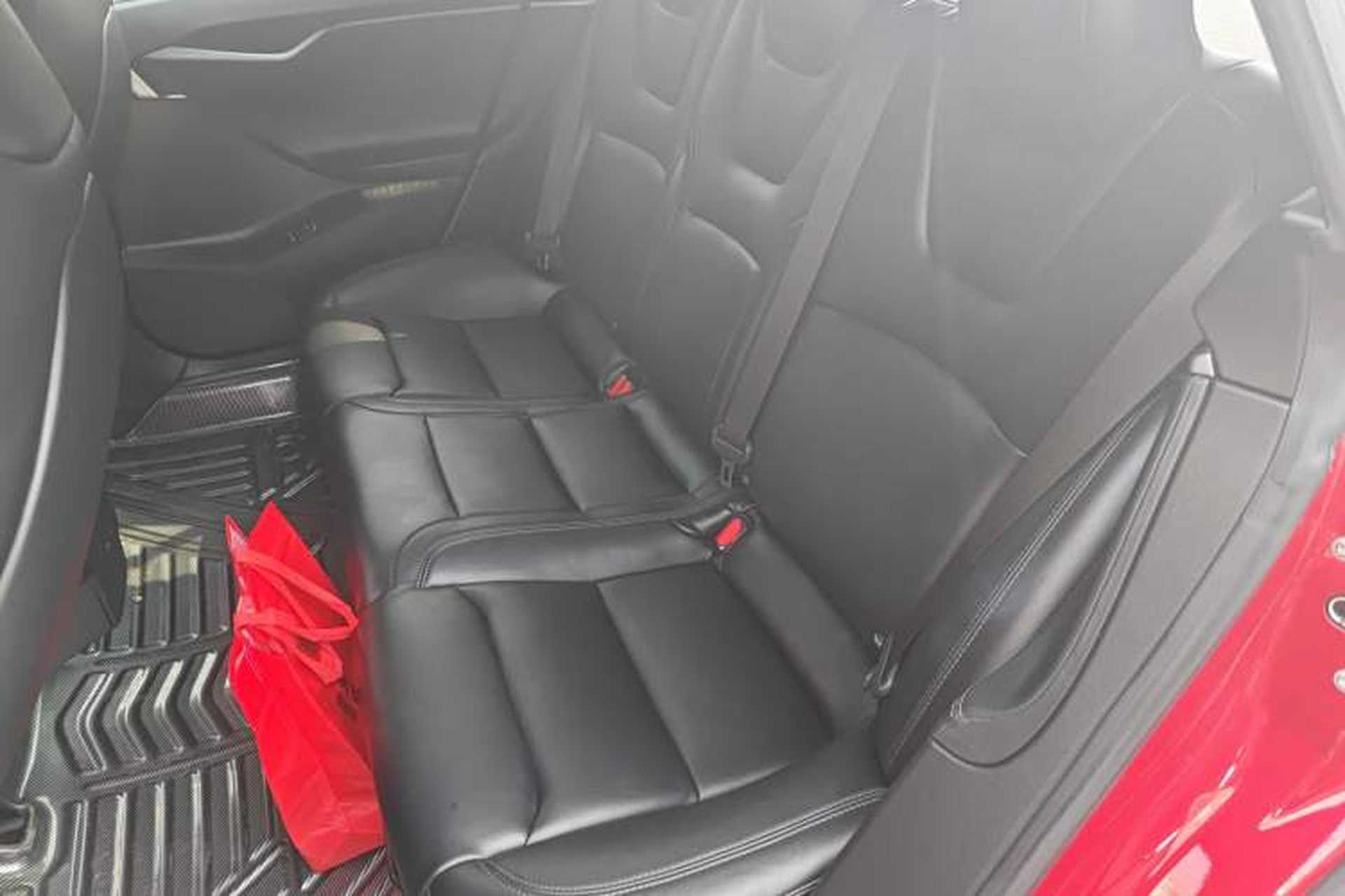 Used Tesla Model S 2019 Long-Range Version Left Rear Seat