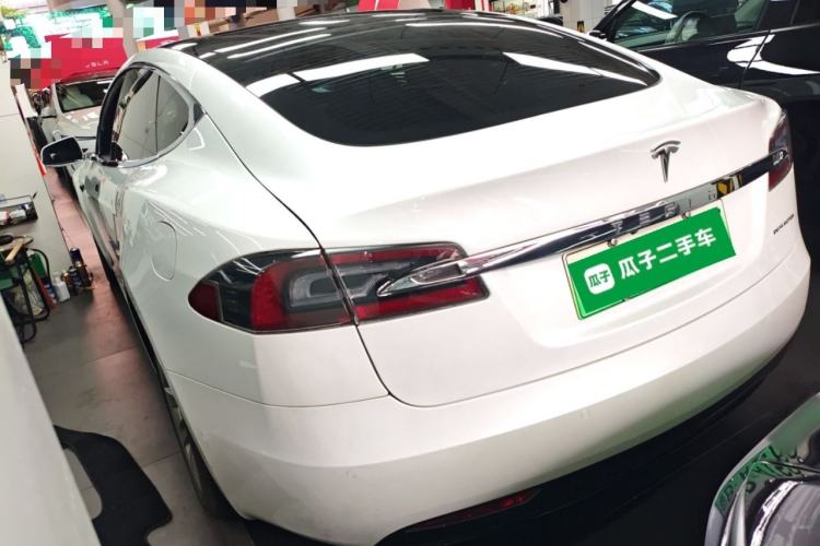 Used Tesla Model S 2019 Long-Range Version Rear Left 45 Deg