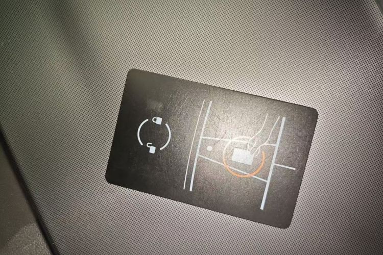 Used Tesla Model S 2019 Long-Range Version Vehicle Key