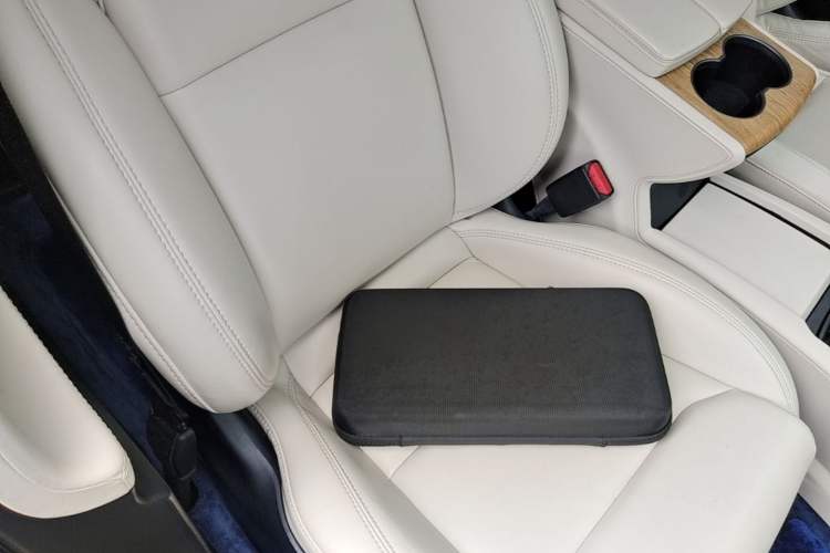 Used Tesla Model S 2020 Long-Range Upgrade Version Right Front Seat