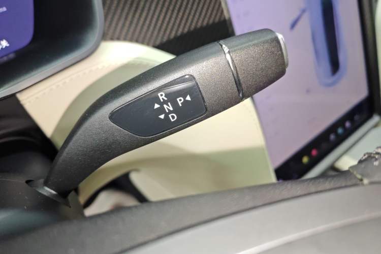 Used Tesla Model S 2020 Performance High-Performance Edition Gear Lever