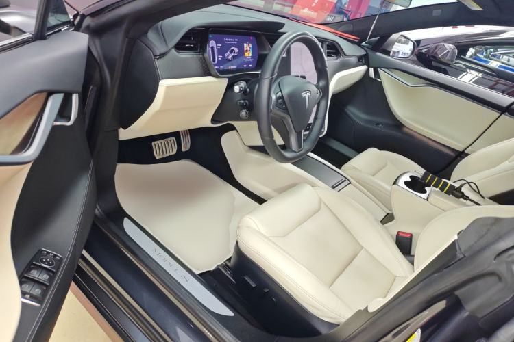 Used Tesla Model S 2020 Performance High-Performance Edition Interior 3