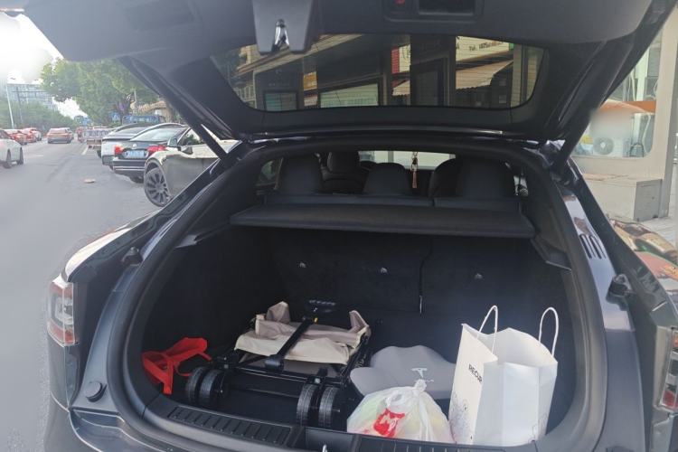 Used Tesla Model S 2020 Long-Range Upgrade Version Trunk