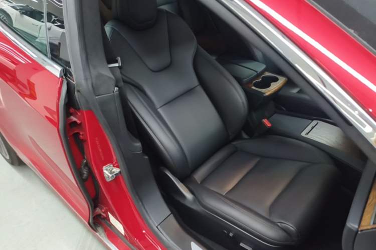 Used Tesla Model S 2020 Long-Range Upgrade Version Right Front Seat