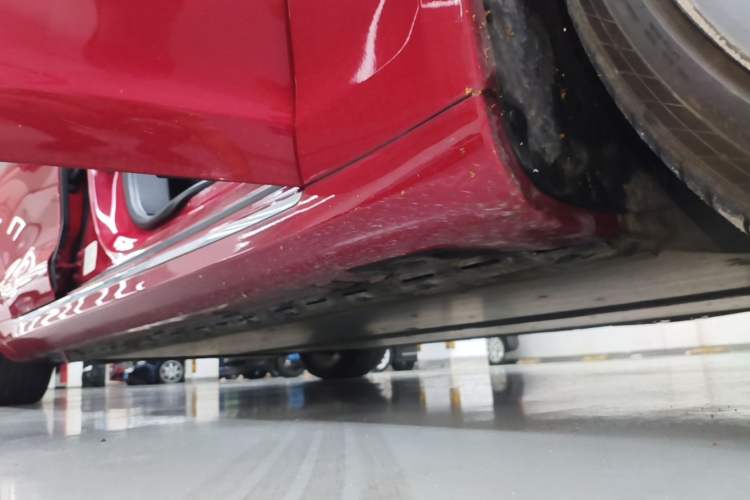 Used Tesla Model S 2020 Long-Range Upgrade Version Right Side Sill