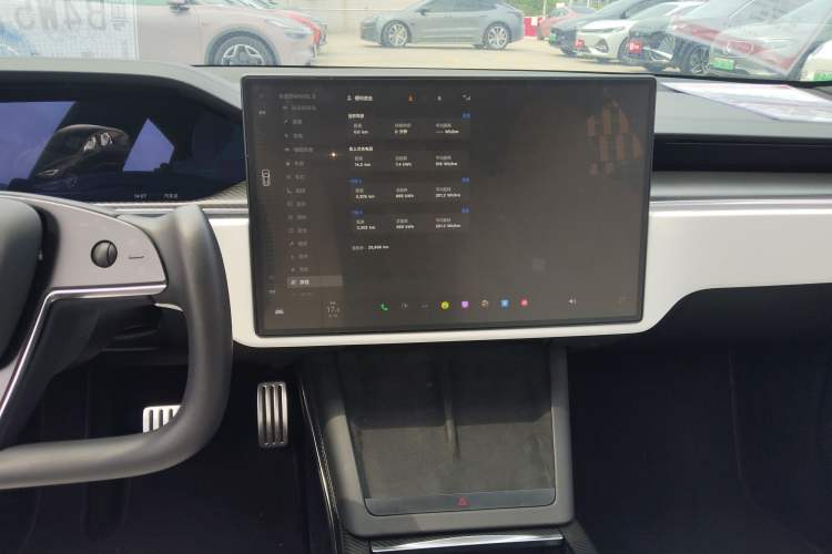 Used Tesla Model S 2023 Three-Motor All-Wheel-Drive Plaid Version Audio And AC Panel