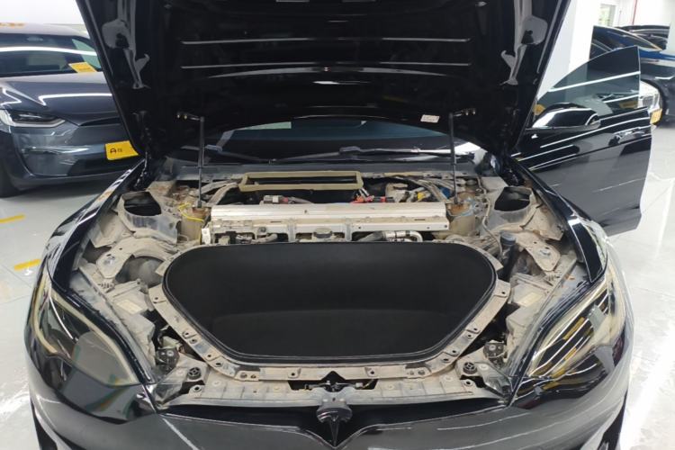 Used Tesla Model S 2023 Dual-Motor All-Wheel-Drive Version Engine Bay