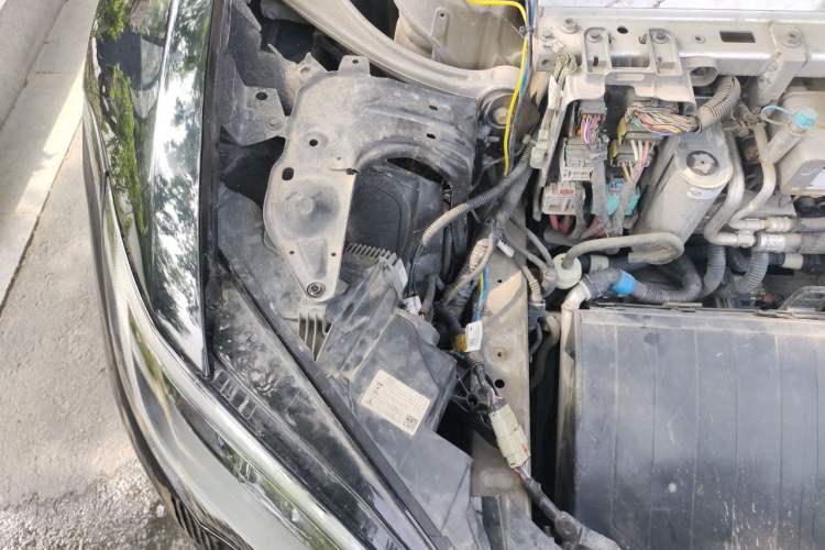 Used Tesla Model S 2023 Dual-Motor All-Wheel-Drive Version Engine Bay Right