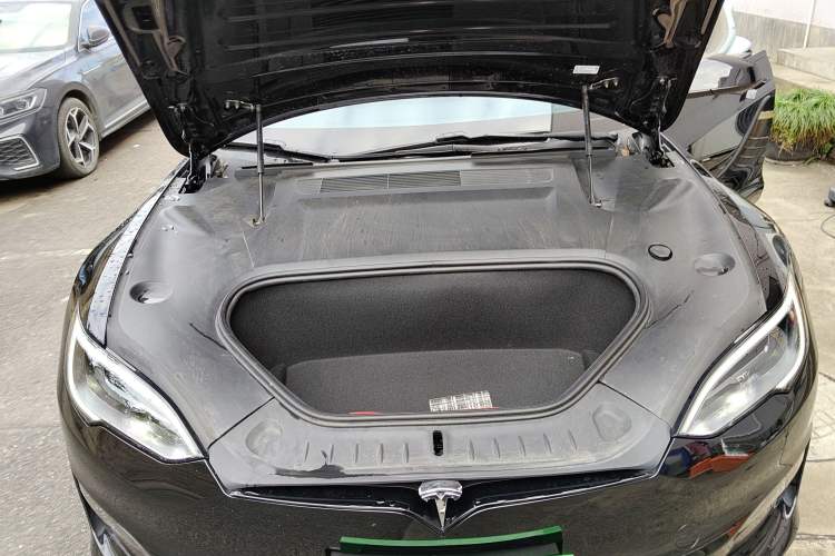 Used Tesla Model S 2023 Three-Motor All-Wheel-Drive Plaid Version Engine Bay