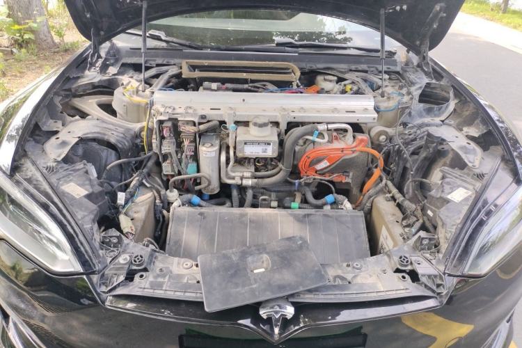 Used Tesla Model S 2023 Dual-Motor All-Wheel-Drive Version Engine Bay