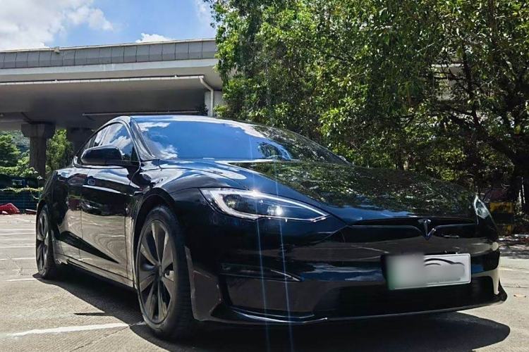 Used Tesla Model S 2023 Three-Motor All-Wheel-Drive Plaid Version Exterior 2