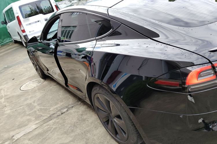 Used Tesla Model S 2023 Three-Motor All-Wheel-Drive Plaid Version Exterior 3