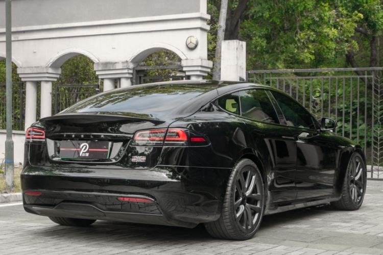 Used Tesla Model S 2023 Three-Motor All-Wheel-Drive Plaid Version Exterior 4