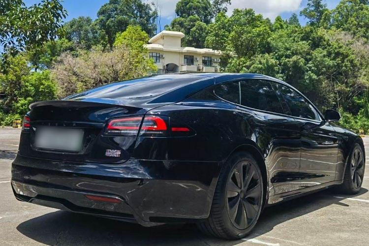 Used Tesla Model S 2023 Three-Motor All-Wheel-Drive Plaid Version Exterior 4