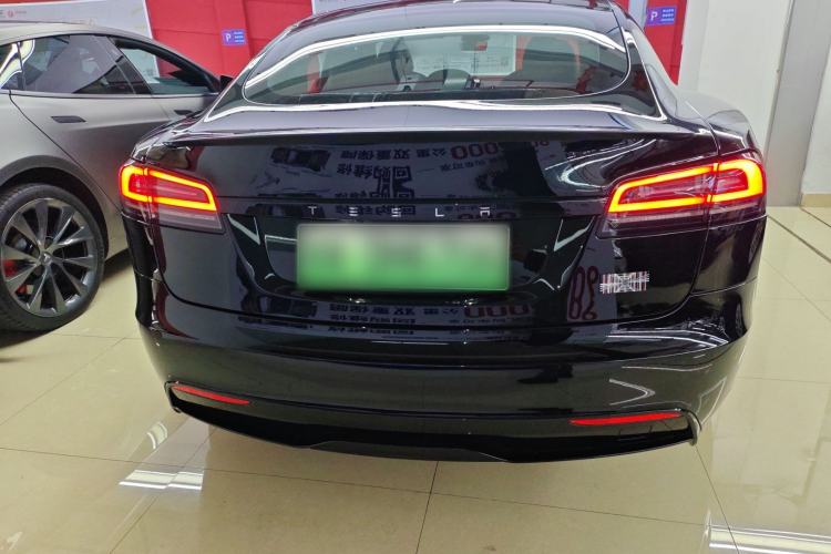 Used Tesla Model S 2023 Three-Motor All-Wheel-Drive Plaid Version Exterior 4