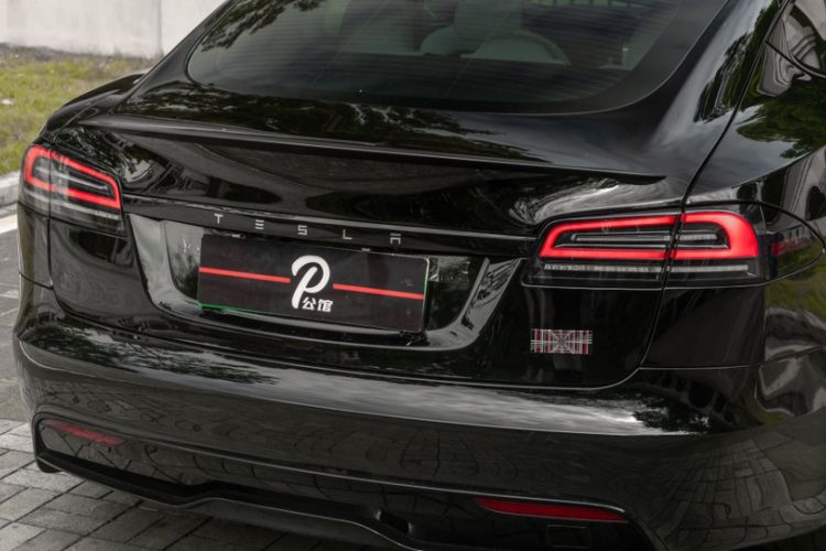 Used Tesla Model S 2023 Three-Motor All-Wheel-Drive Plaid Version Exterior 5