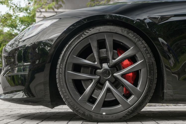 Used Tesla Model S 2023 Three-Motor All-Wheel-Drive Plaid Version Exterior 6