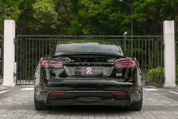 Used Tesla Model S 2023 Three-Motor All-Wheel-Drive Plaid Version Exterior 8
